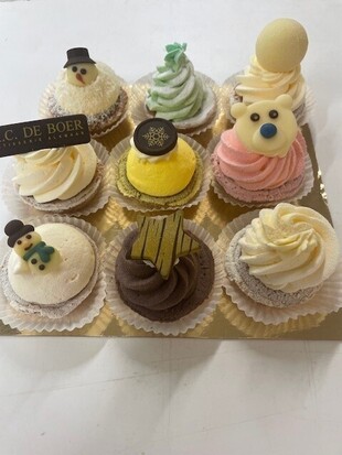   Petits-fours 9 stuks